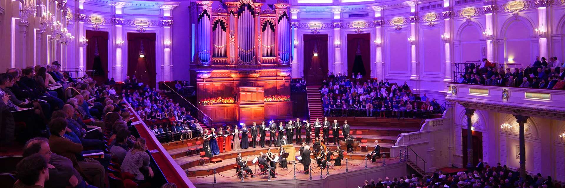 The Bach Orchestra of the Netherlands tijdens een concert in de grote zaal van Het Concertgebouw